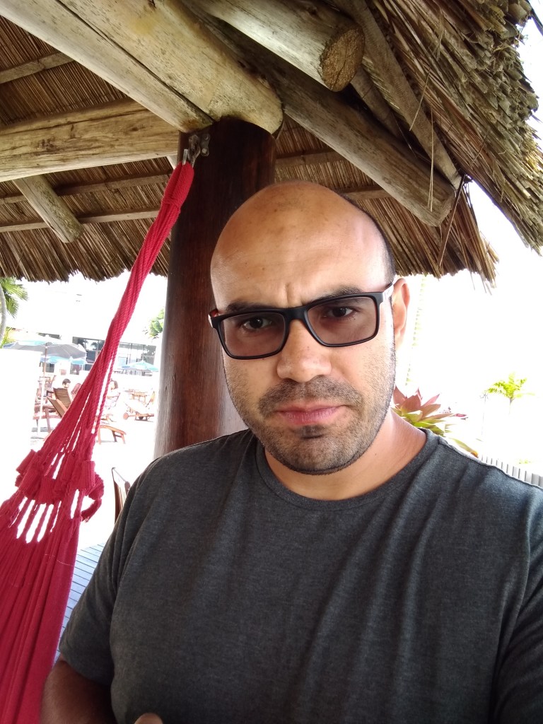 Clientes Nu. David se pregunta si los colombianos van a confiar en la era digital.