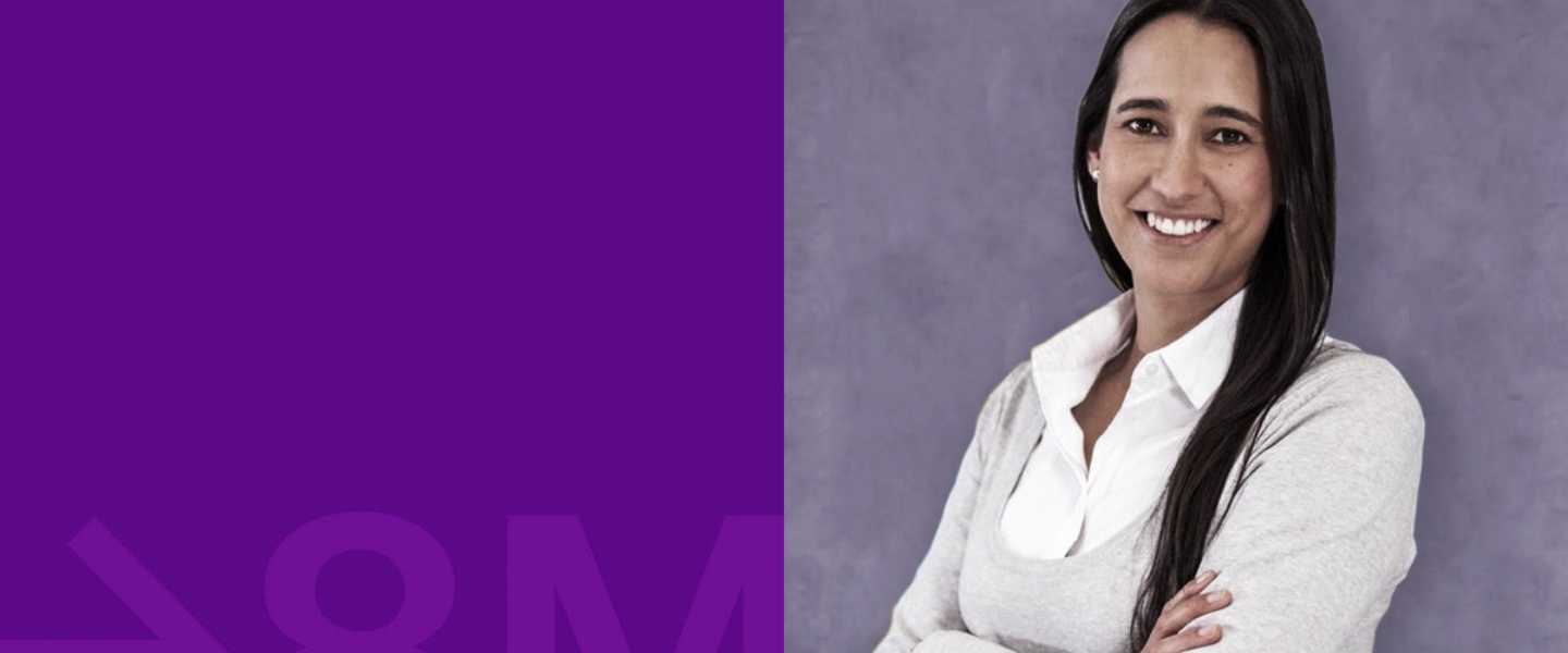 Ximena Castro, Marketing Manager de Nu, es una de las mujeres extraordinarias que reinventan el futuro en Nu Ximena Castro, Marketing Manager de Nu, despliega su sonrisa frente a la cámara.