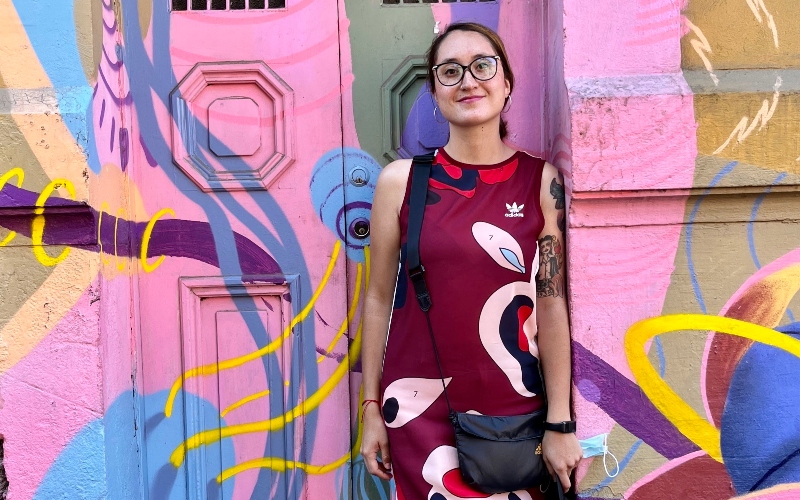 Fotografía de Angie Molano, Visual Designer en Nu. Vuelo creativo, el espíritu en el arte.