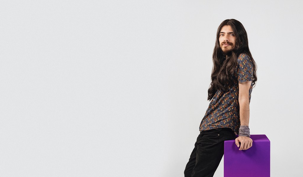 Fotografía de Sauron, Xpeer de Nu. Sauron y su poderosa historia en el Mes del Orgullo.