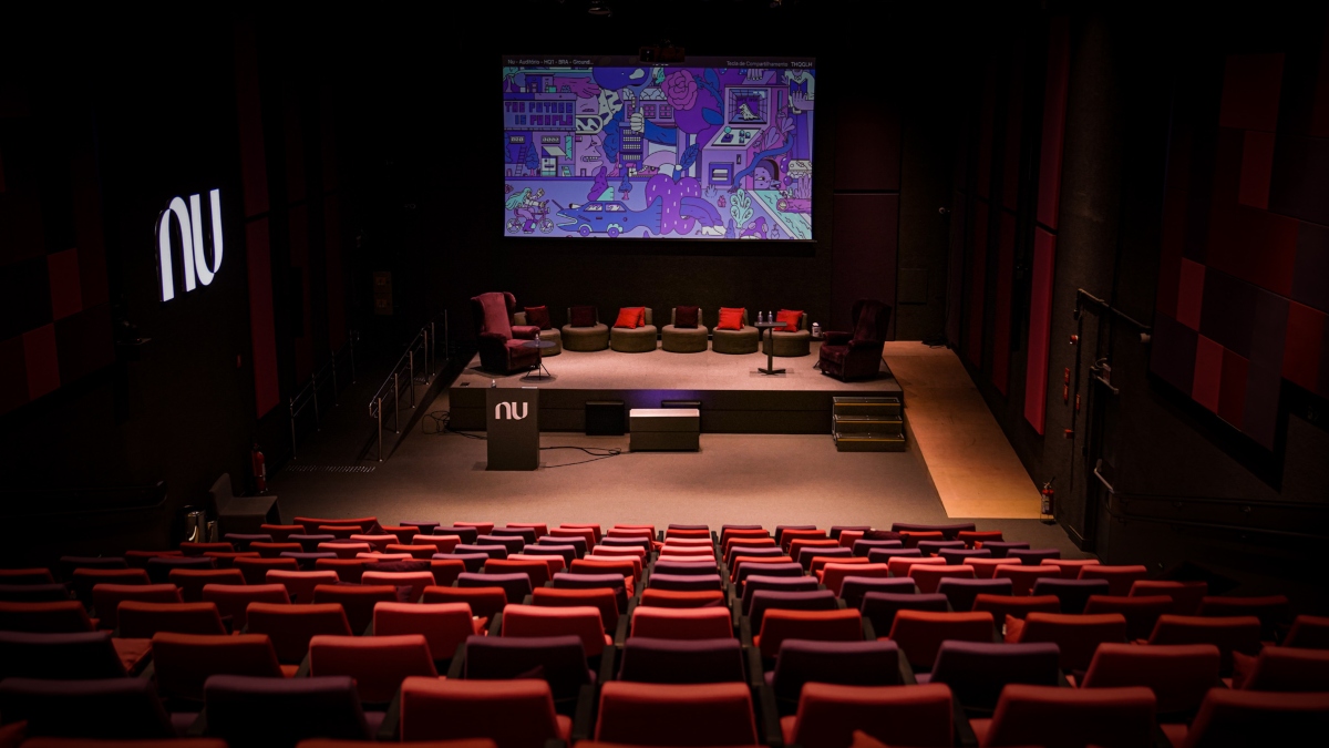 15° Aniversario de Clojure: Una Retrospectiva Auditorio de Nubank en São Paulo, Brasil. 15° Aniversario de Clojure: Una Retrospectiva.
