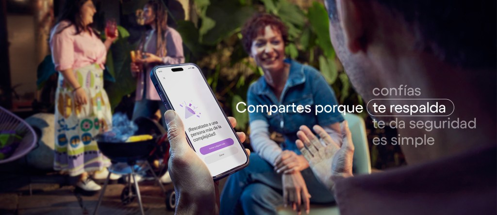 Fotografía de Patricia feliz por ser parte de Nu. Compartir Nu sale del corazón.